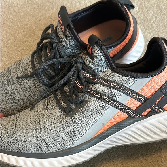 Fila Women’s Memory Realmspeed Sneakers - Picture 3 of 5